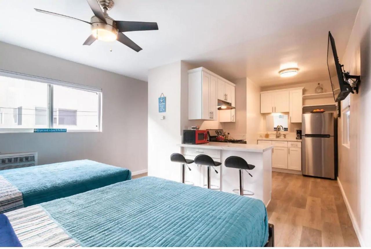 Luxury Studio-few Steps To Beach, Near Seaworld! Apartment